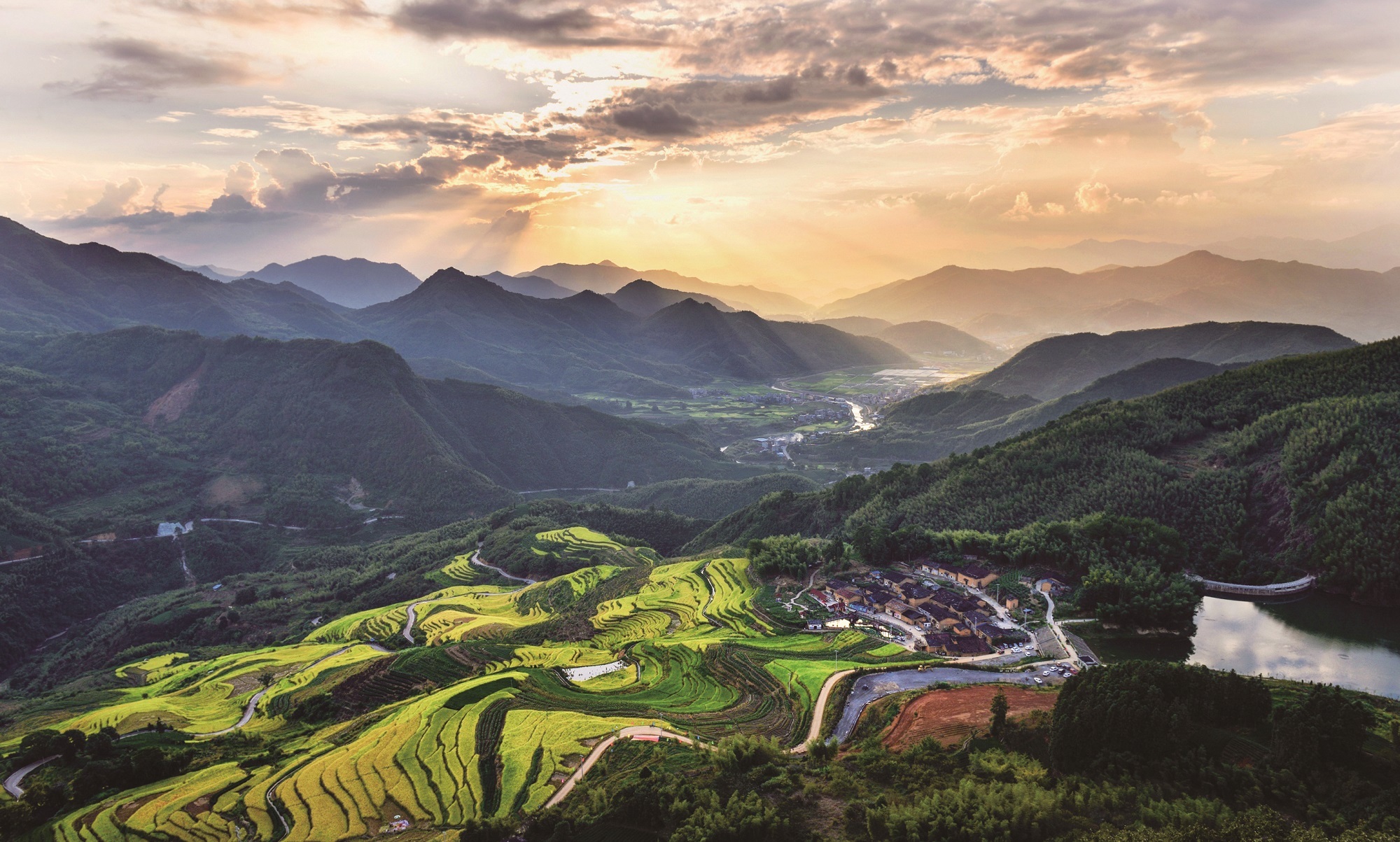 福建南平旅游景点大全排名（南平旅游必去十大景点） - 含鄱口